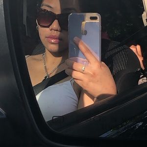 Meet your Posher, Eunice